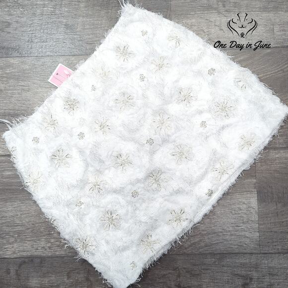 Prettylittlethings Embroidered Eyelash Mini Skirt Size 8 - Picture 5 of 5